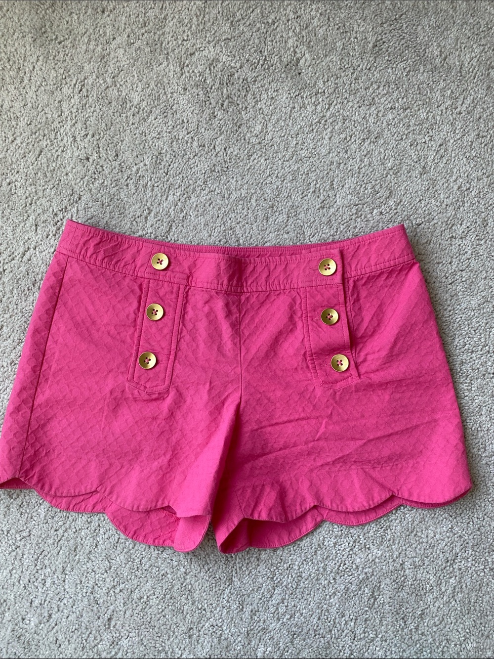 Southern Tide Pink Scallop Short size 6